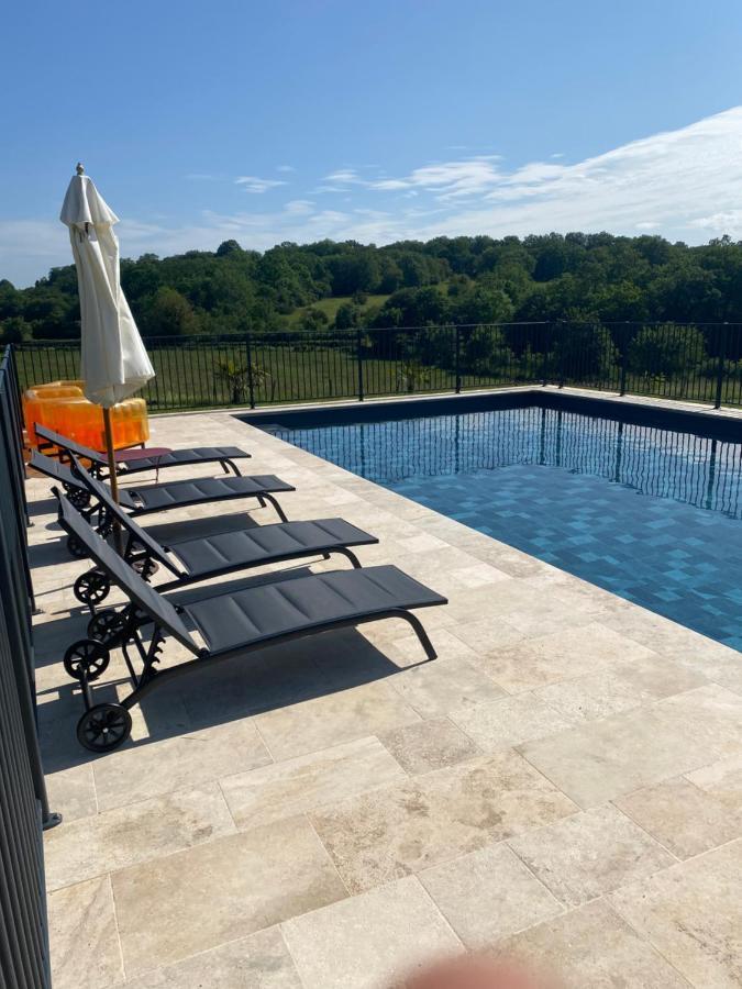 Le Domaine Du Gravier Bed & Breakfast Gramat Exterior photo